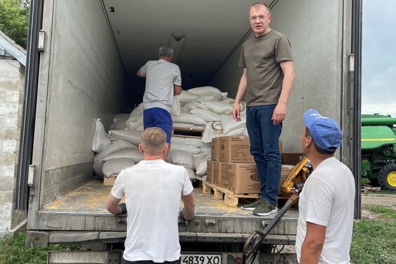 Более 50 тонн гуманитарной помощи передали жителям Харькова и области