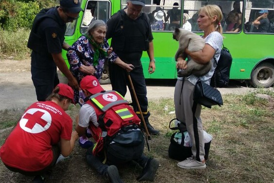 Із тимчасово окупованих територій Харківщини евакуювали 809 українців, з них - 243 дитини