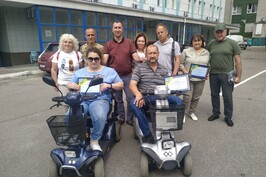 Три жителя Харьковщины с инвалидностью получили электроскутеры