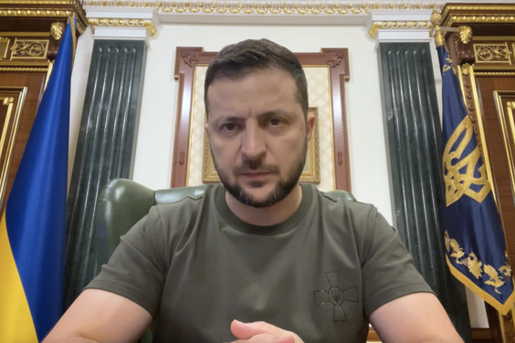 Щоб ми вигнали окупантів з України, Росії має ставати складніше воювати щодня – звернення Президента