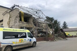 Для надання медичної допомоги населенню в деокупованому Ізюмі об’єднали лікарів «первинки» і вторинної ланки