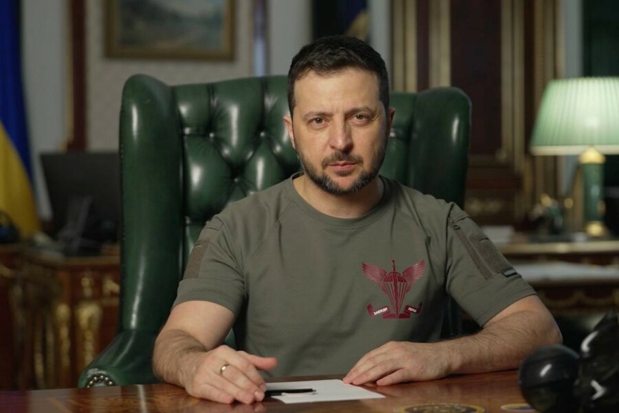 Ми зараз маємо історичну можливість раз і назавжди захистити українську волю – звернення Президента
