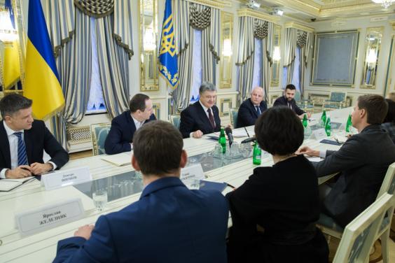 Президент підписав Закон щодо усунення адміністративних бар'єрів для експорту послуг