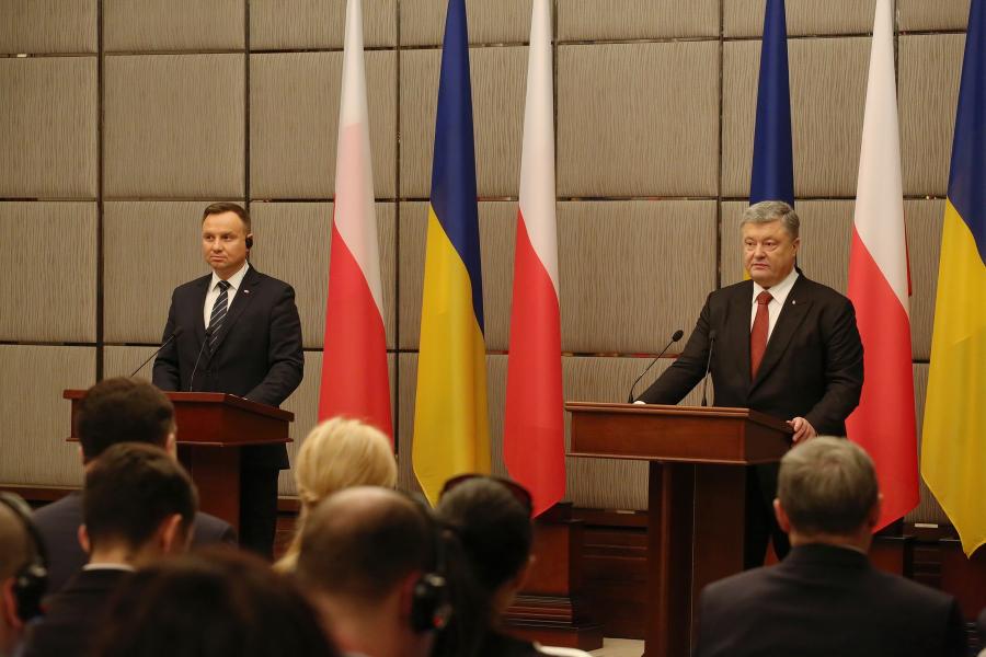Президент України разом із Президентом Республіки Польща Анджеєм Дудою під час візиту до Харківської області зустрілися з представниками ЗМІ
