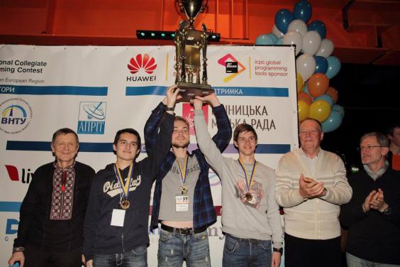 Харківські студенти - абсолютні чемпіони України з програмування