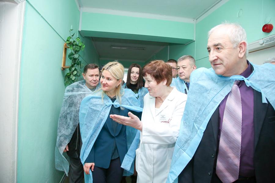 У Красноградській ЦРЛ утеплили три корпуси та готуються реконструювати покрівлі